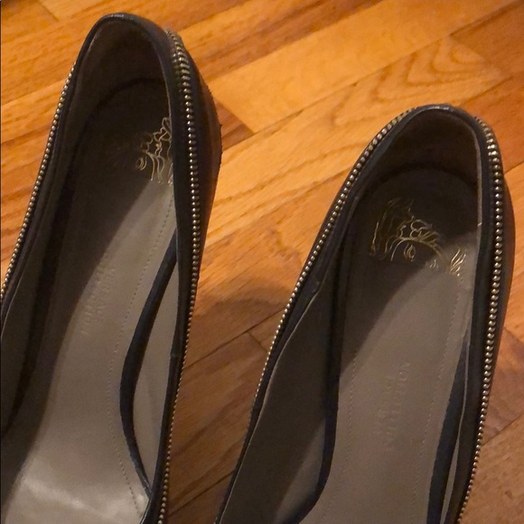 Black Versace heels - Picture 3 of 8